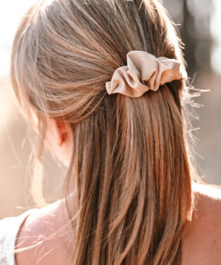 Alternative view of Scrunclip "Sand"